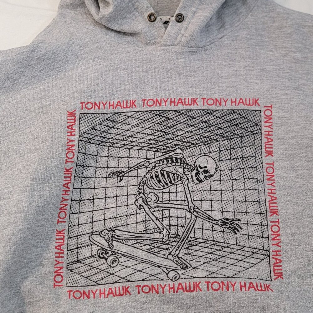 Used Tony Hawk Skate Hoodie – Classic Streetwear – Great Condition Size Large
